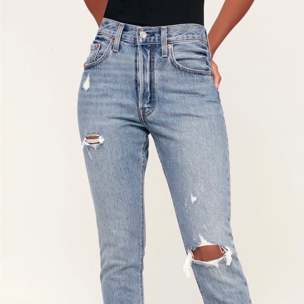 Levi 501 Skinny Distressed Light Wash Jeans